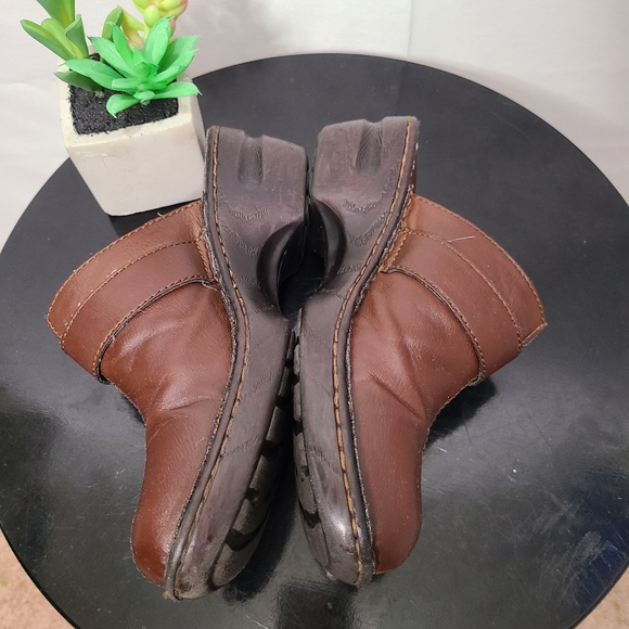 Born Brown Leather Clogs - Picture 2 of 10